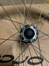 Load image into Gallery viewer, HAMAX / BURLEY OUTBACK PUSH WHEEL HUB COVER - Kids Bike Trailers
